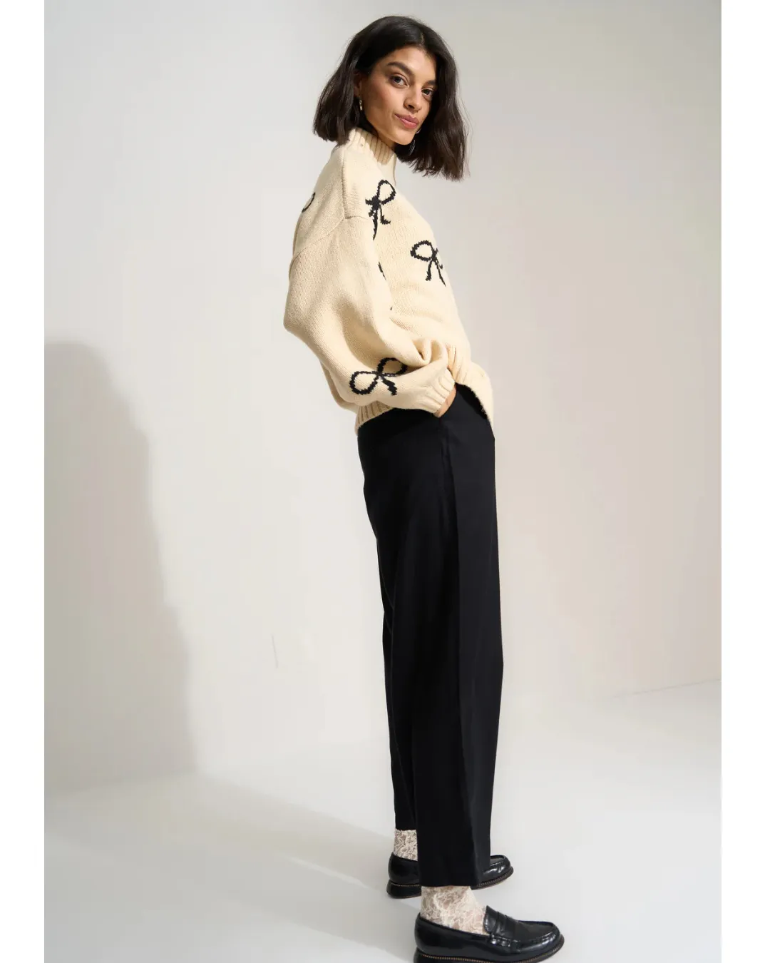 Bellamy Knit Pullover Creme Bow