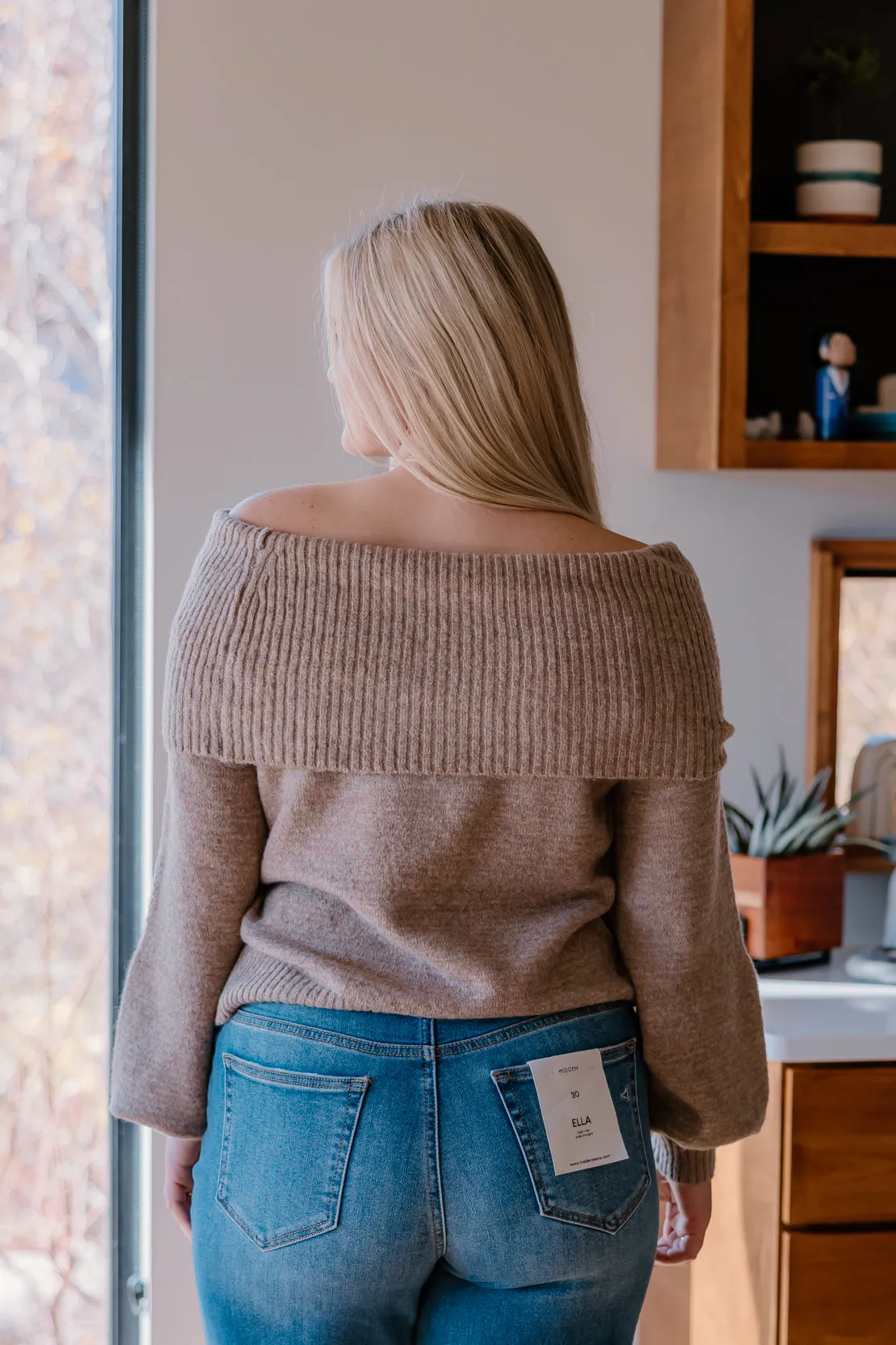 Emerson Off Shoulder Sweater | Mocha