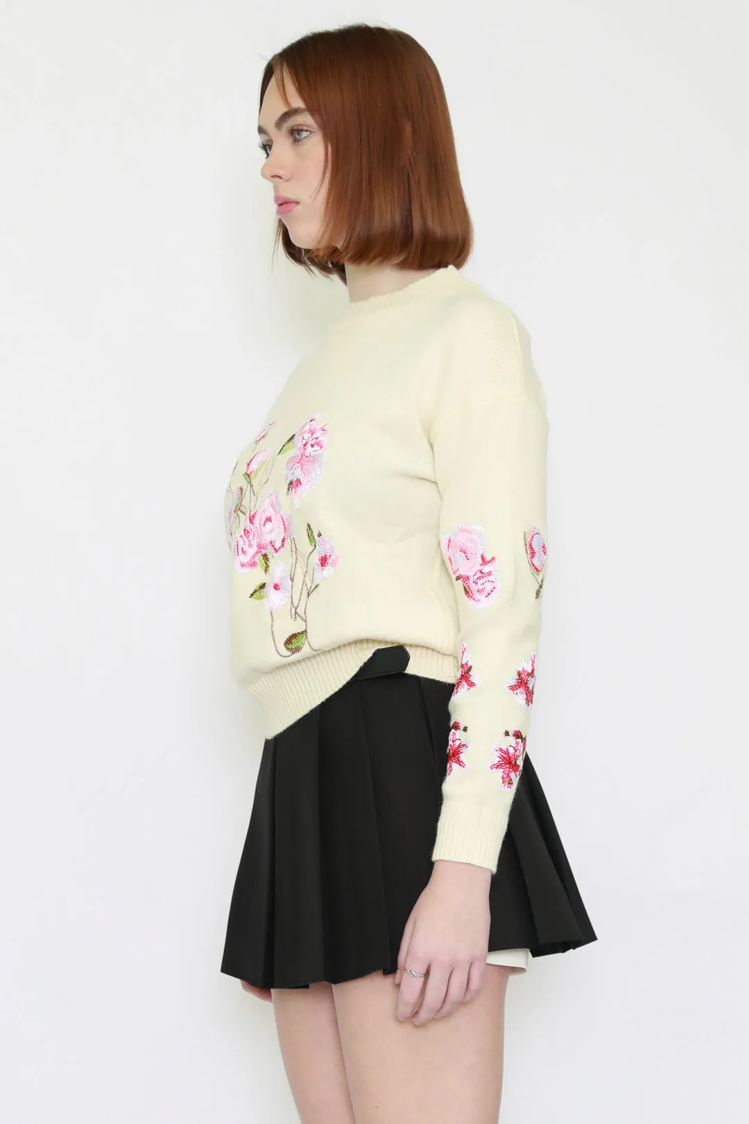 Wool Embroidery White Floral Sweater